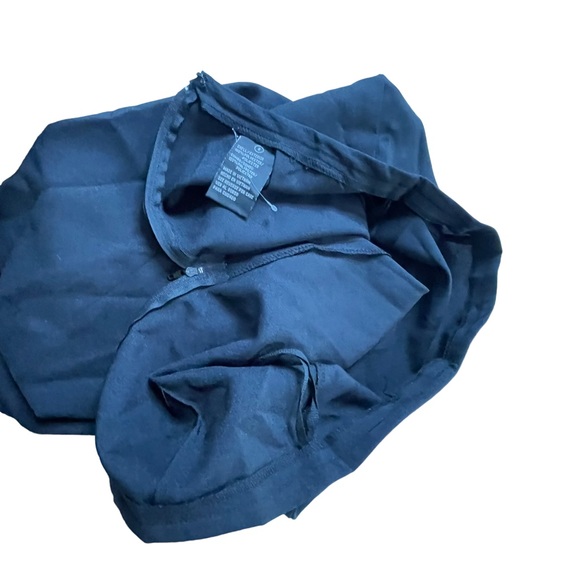 Black polyester skirt size 8 - Picture 5 of 12